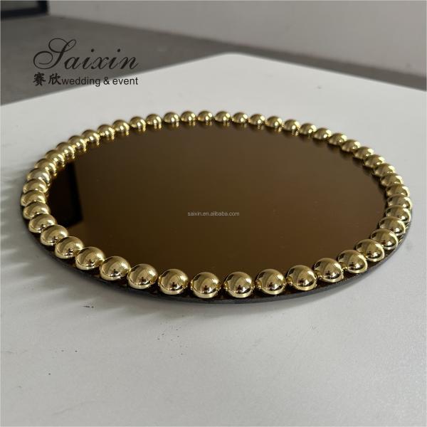 Краснозолотая пластина для зарядки с шариковыми ремнями