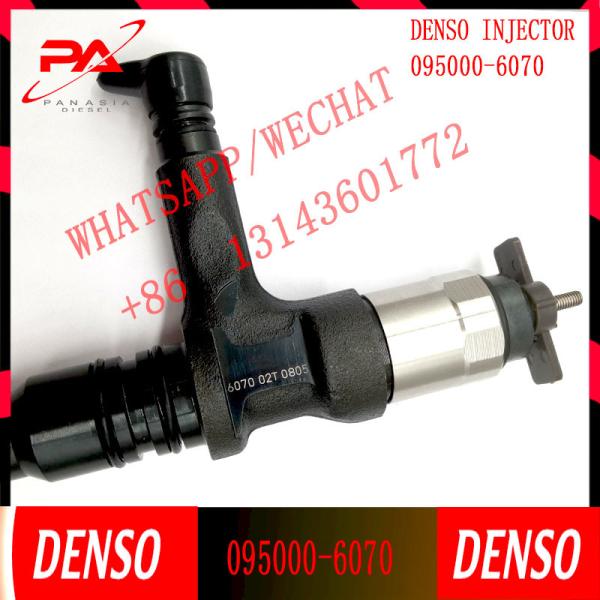 Inyector de combustible común del carril de la venta caliente 6251-11-3100 6251113100 6251-11-3101 9709500-607 095000-6070 para KOMATSU PC350-7 PC40
