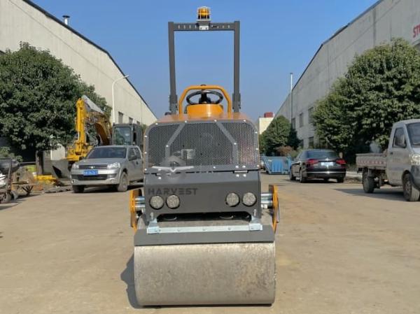 1.5 Ton Ride on Double Drum Roller ST1500 Hot Sale in Guyana
