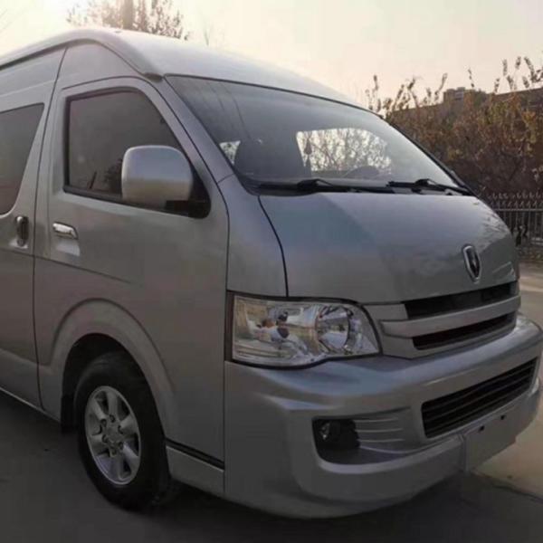 11 Seats Used Passenger Van JINBEI HIACE 5.8m*2.3m*2.8m With Manual Gearbox
