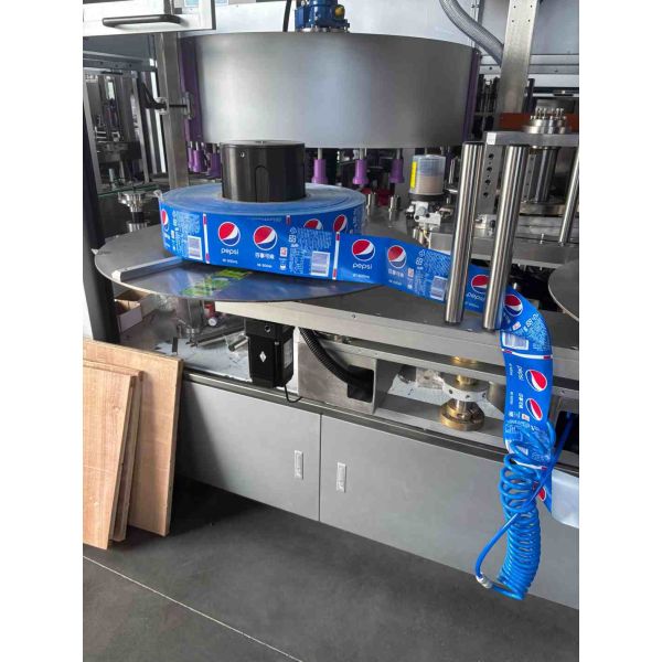 ±0.5mm Accuracy PET Glass Bottle  Can High Speed BOPP Hot Glue Bottle Labeler Factory Price