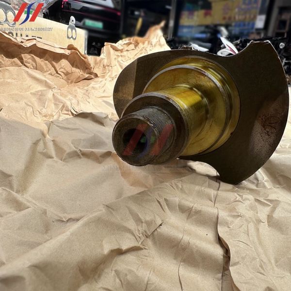 5-12310-161-0 Engine Crankshaft, Isuzu 4BC2 Engine Core Component