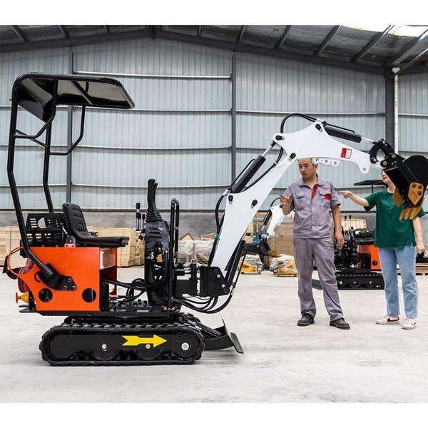 Towable  Hydraulic Compact Excavator Small Earth Moving Equipment 4.2T