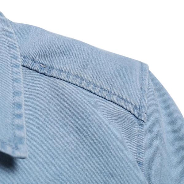 Подгонянные изготовителем урожая куртки Джин кнопки джинсы голубого верхние