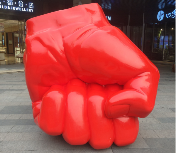 Custom Decorative Fiberglass Fist Sculpture Life Size Sculpture Metal Statue Manufacturer/Factory