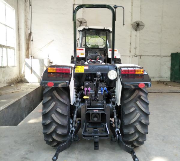 YTO LX804F 80 trator do trator ELX854 dos cavalos-força, 400r/Min Greenhouse Trator