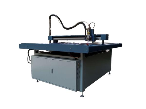 Société de publicité GM1509M3 Machine de découpe de patrons de vêtements Machine de découpe de gabarits