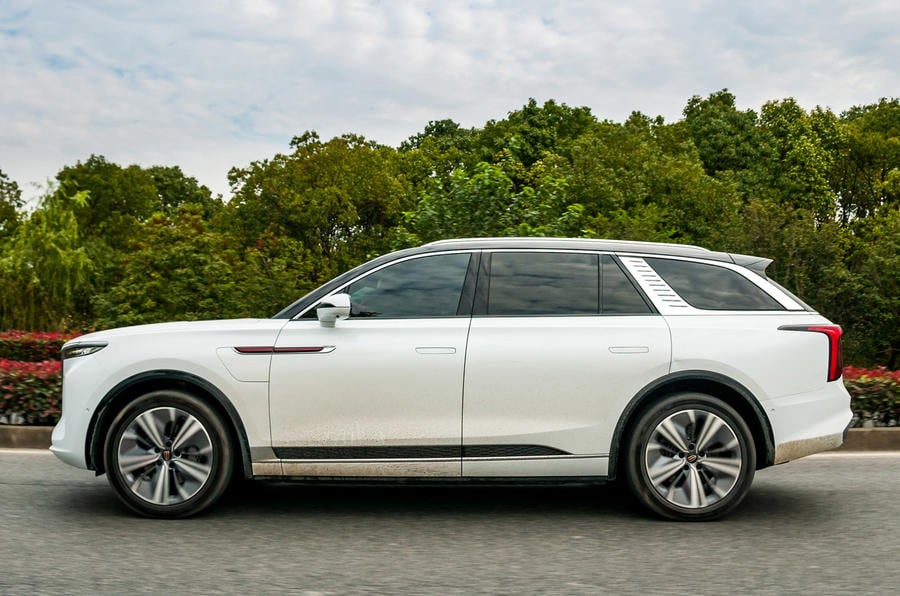 Китайский эквивалент Rolls-Royce направляется на территорию BMW с Hongqi E-HS 9 Big Electric SUV