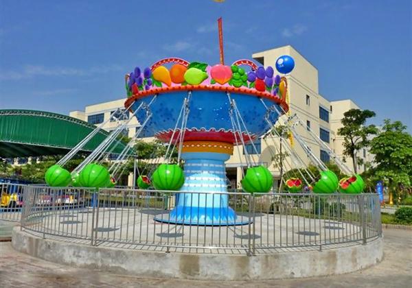 Fiberglass Amusement Park Swing Ride Rotating Flying Swing Ride 4m Height