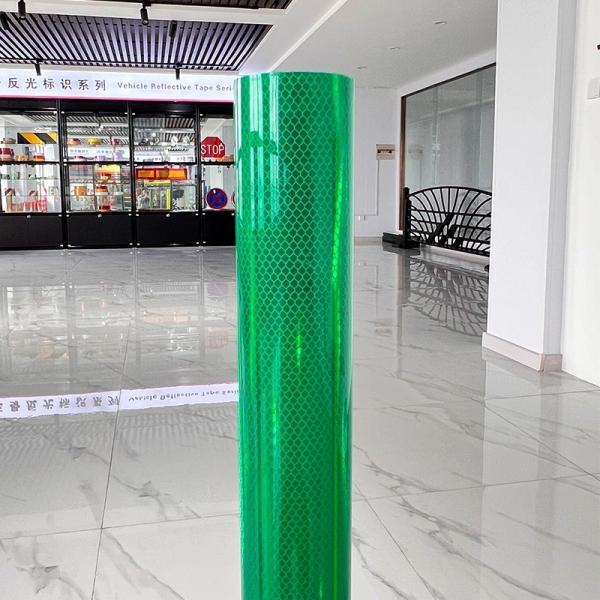 ASTM D4956 Тип V Бриллиантовый Призматический ретроотражающий отражающий лист Противоморозный