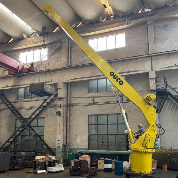 2.6T Offshore Stiff Leg Crane