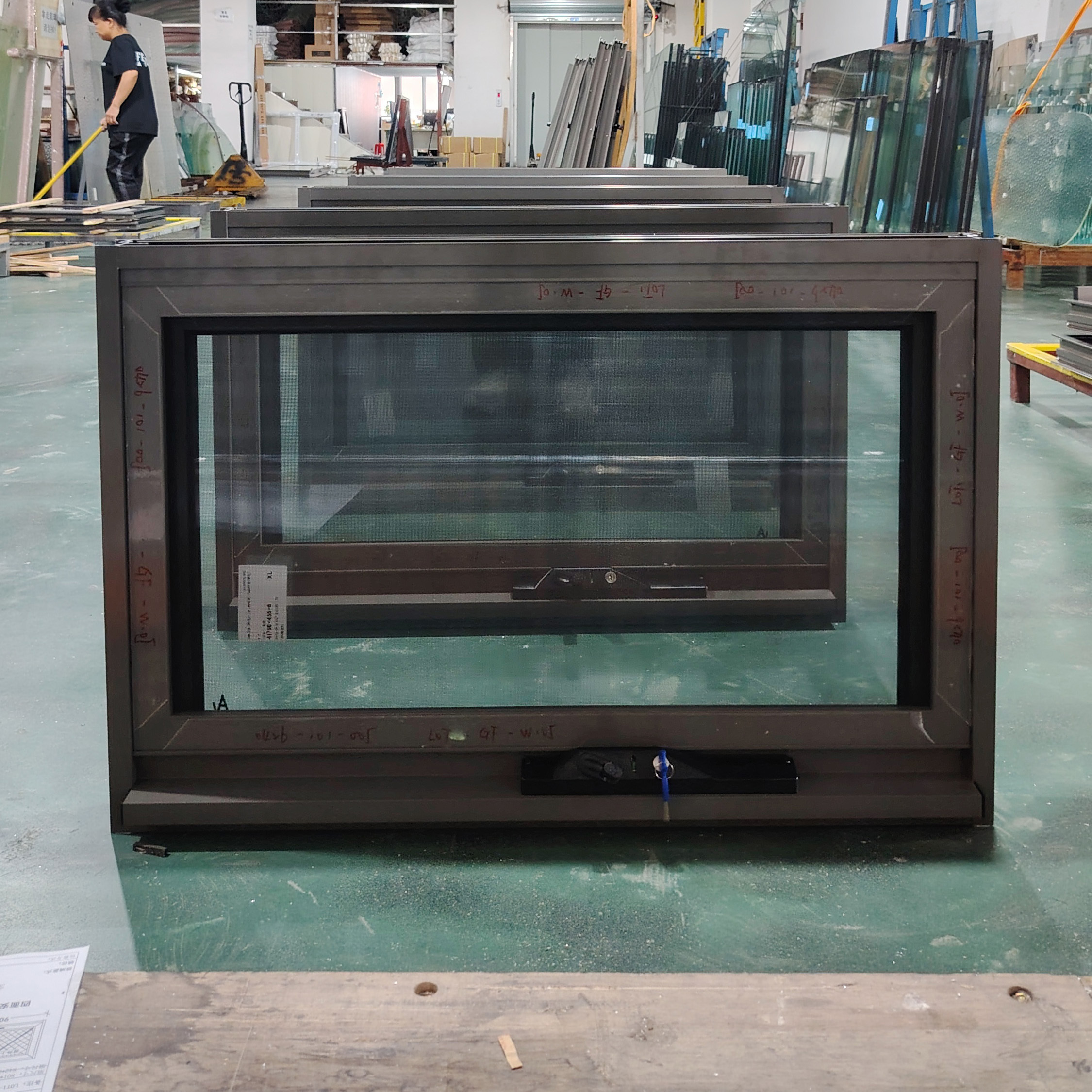 Custom Aluminum Awning Windows｜Adjustable Opening Angle for Perfect Ventilation