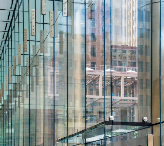 Custom Super Height Clear Super White Toughened Laminated Glass Fins Wall Facades