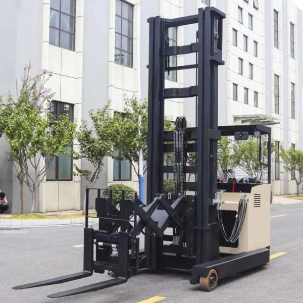 Seating Type CQD16JS 1.6T Electric Scissors Reach Forklift Triplex Mast