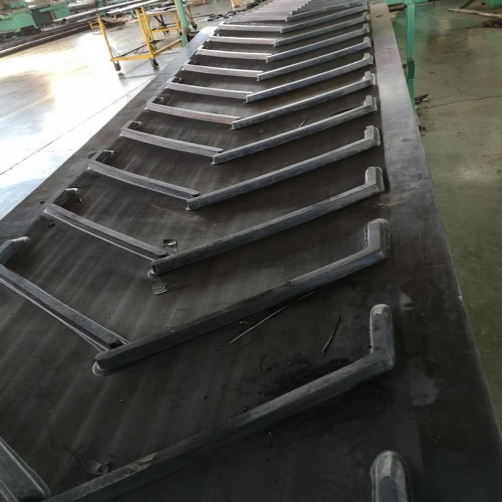 OEM Pattern Slip Resistant Rubber Belt Non Slip Rubber Conveyor Belt for Materials Convey