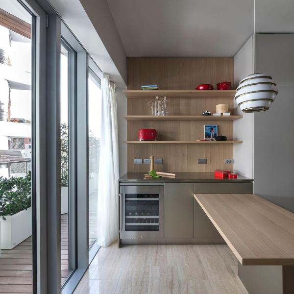 Almacenamiento a medida Diseño moderno Smart Kitchen Blanco Smart Cuarto de cocina de acero inoxidable
