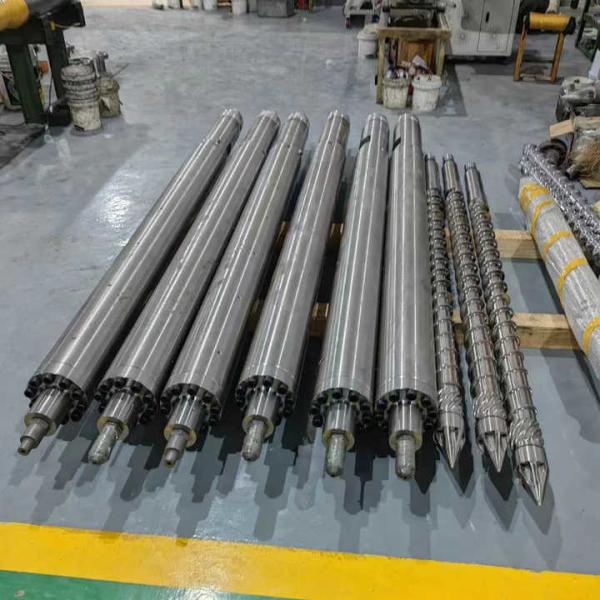 38CrMoAlA mini baril à vis d'injection pour machines de moulage en plastique vis bimétallique