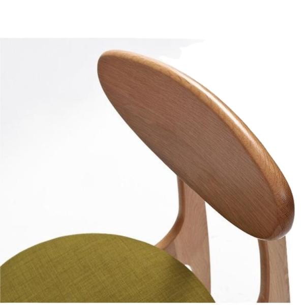 Couleur naturelle cadre en bois massif style nordique en PU/tissu en cuir chaise de salle à manger en bois rembourrée pour restaurant moderne à vendre
