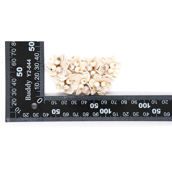 Handmade Ladies Crystal Shoe Buckles Customized Color Special Cloth Material