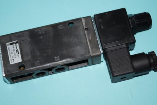3Z0-8100-170,Komori valve,5ER-08E-20S4-X,5ER-8E,AC200V,Komori original magnetic valve