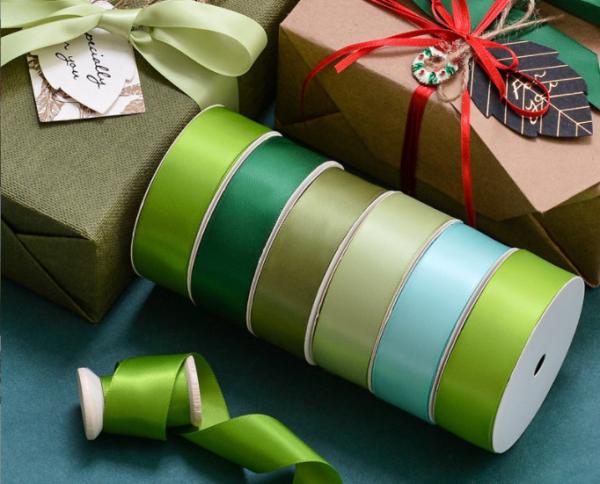 Spot wholesale 4cm color satin ribbon, colored head flower decoration accessories, clothing accessories, gift packaging ribbons