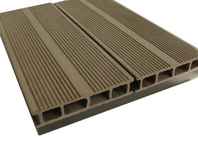 Decking composto da cor WPC da noz/plataforma reciclável das passagens para o jardim
