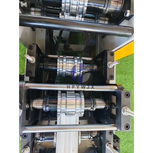Customized Metal Fence Plate Forming Machine With 12 Row Molding 4kw Servo Gear Transmission