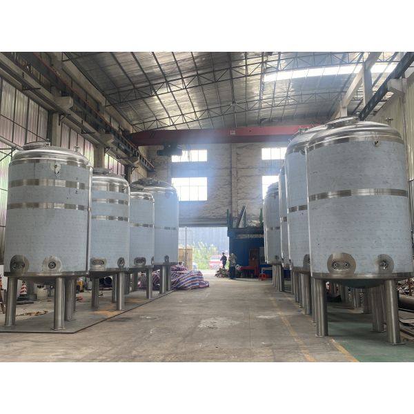 Max Operating Pressure 87psi and Mirror Polishing Water Treatment Tank for Custom-made Water Treatment Solutions