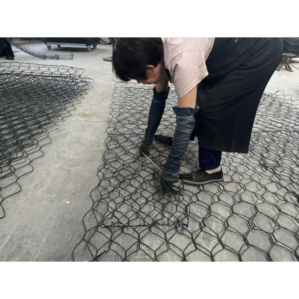 ПВХ покрытый оцинкованная проволочная сетка габионный ящик 1 * 1 * 1 M зеленый для защиты от падения камня