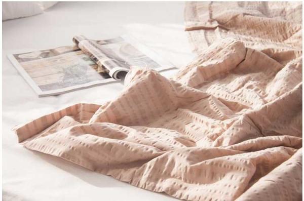 Seersucker Decorative Throw Blankets , Solid Blue / Light Pink Throw Blanket