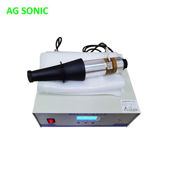 Non Woven Fabric Ultrasonic Welding Machine 15Khz 2600 Watt For Production Line