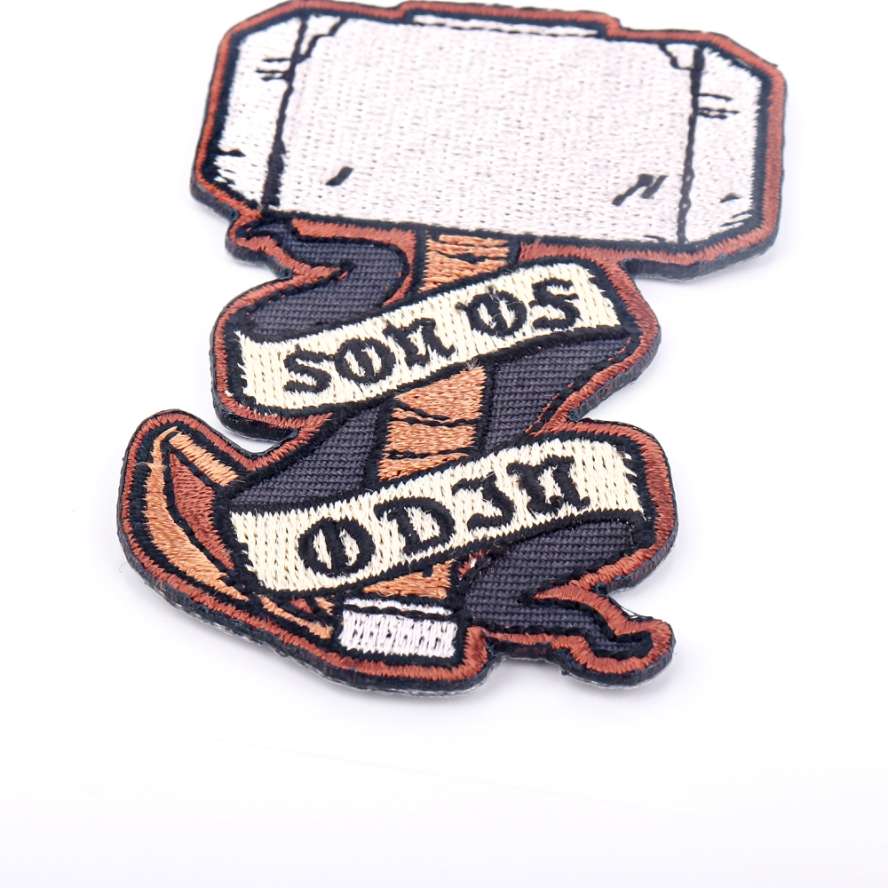 Customized School Team Badge Embroidery Patch Customized Badge for Team Recognition
