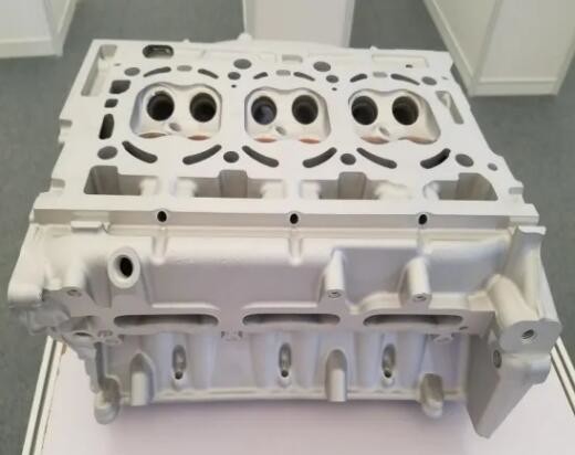 Careful Design Aluminium Gravity Die Casting Cylinder Block Casting and Mould