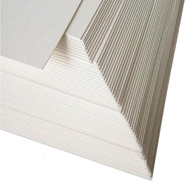 250 g 300 g 350 g C1S / CG1 / FBB / BOX BOARD / BOARD DE IVOR