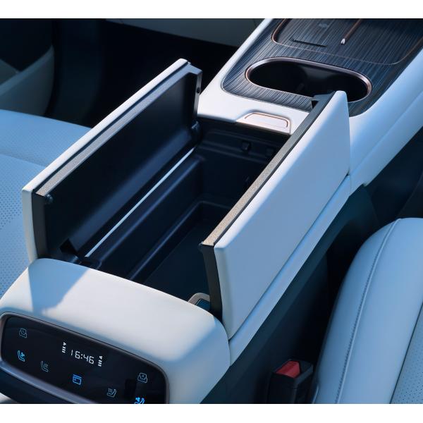 Vehículo de energía de dirección izquierda SUV personalizado de 5 puertas y 6 asientos Dongfeng Yipai 008 Vehículo eléctrico 636MAX SUV eléctrico puro