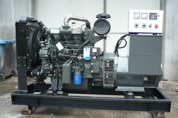 48KW/60kVA 濰坊ディーゼル発電機セット、濰坊ディーゼルエンジンR4105ZD搭載