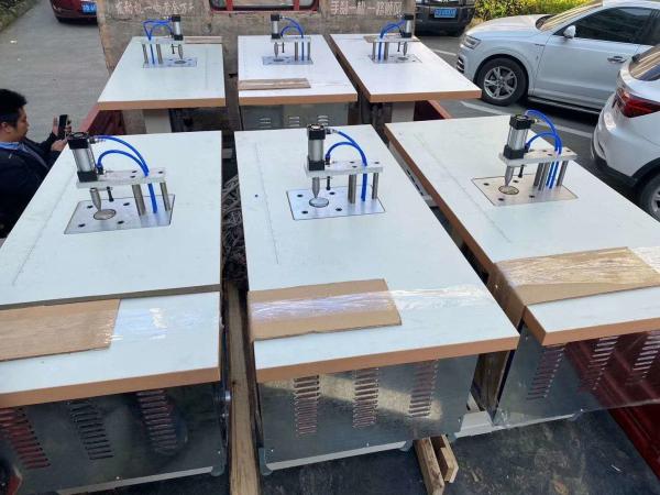 Ultrasonic Face Mask 7 Pieces/Minutes Earloop Spot Welding Machine