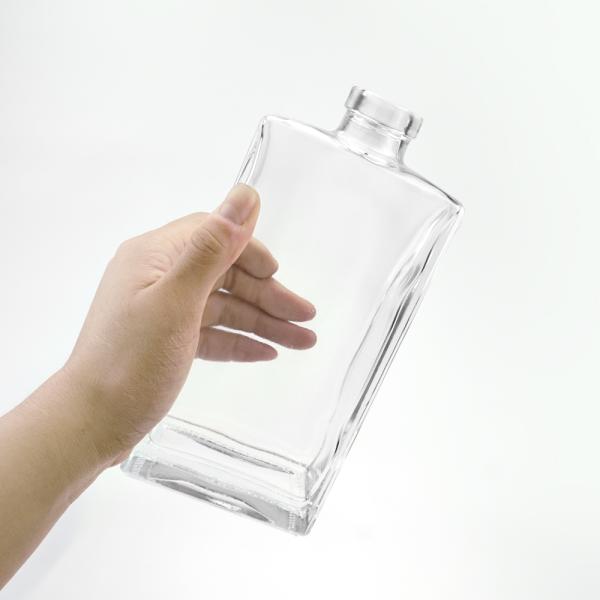 500ml High Square Clear Glass Bottle for Soda Custom Cork Vodka Whiskey Brandy Bottle