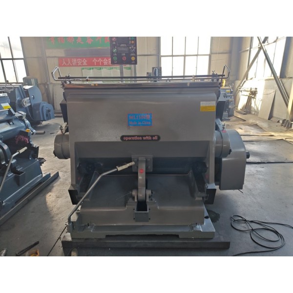 Semi Automatic ML1500 Die Cutting and Creasing Machine with Electric Suction Plate Brake Clutch and Four Insurance Parts
