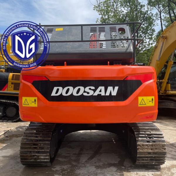 Excavateur Doosan DX225 utilisé équipement lourd fiable et abordable