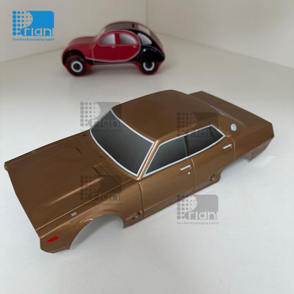 Des boîtes d'étain en métal polyvalent en forme de cadeau avec une impression personnalisée, des couvercles ouverts faciles et une machine à sceller