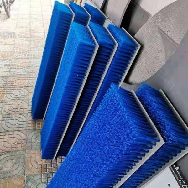 Навесное оборудование для вилочного погрузчика Детали щеток для уборочной машины Пластиковая пластинчатая щетка Щетка из ПВХ пластинчатой ​​рейки
