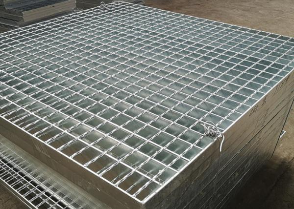 Lightweight Q235 Hot Dip Galvanized Metal Grating Low Carbon Steel A1011 Standard