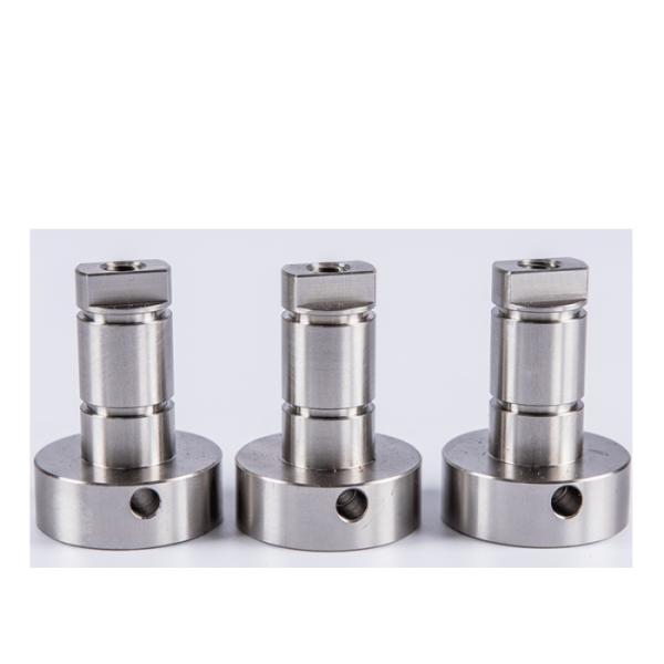 Equipamentos industriais Radiador Máquinas CNC Peças de usinagem Serviço de moagem