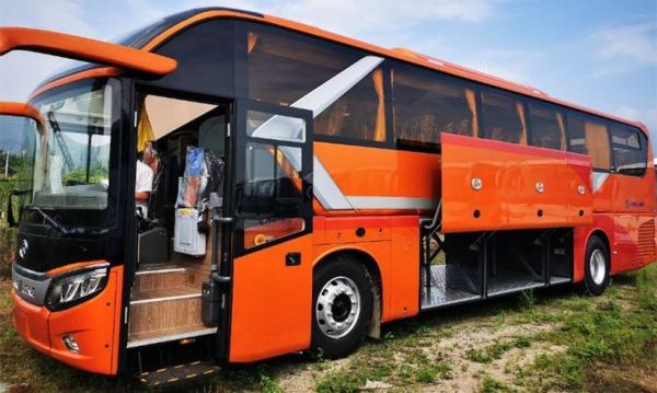 53 lugares Kinglong Ônibus a diesel e autocarros de luxo Ônibus de autocarro de direita