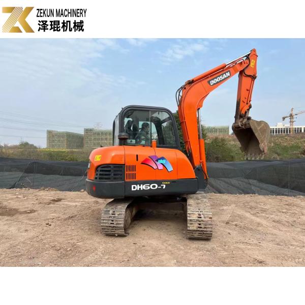 0.2M3 Cubo Doosan DH60 Excavadora de rastreo usada DH60-7 39kw
