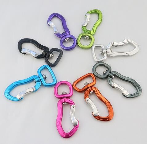 Сверхмощное алюминиевое взбираясь Carabiner щелкает крюки для располагаться лагерем,