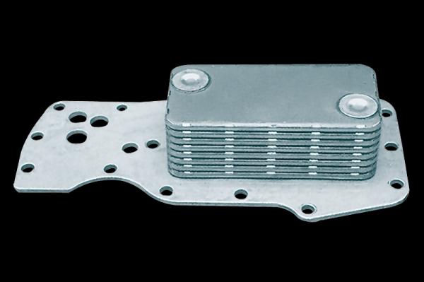 CUMMINS ISDE OIL COOLER/3975818