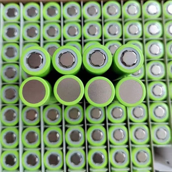 Sodium Ion Battery 33140 Cylindrical Long Life Low Temperature Cell 10Ah Na Ion Battery