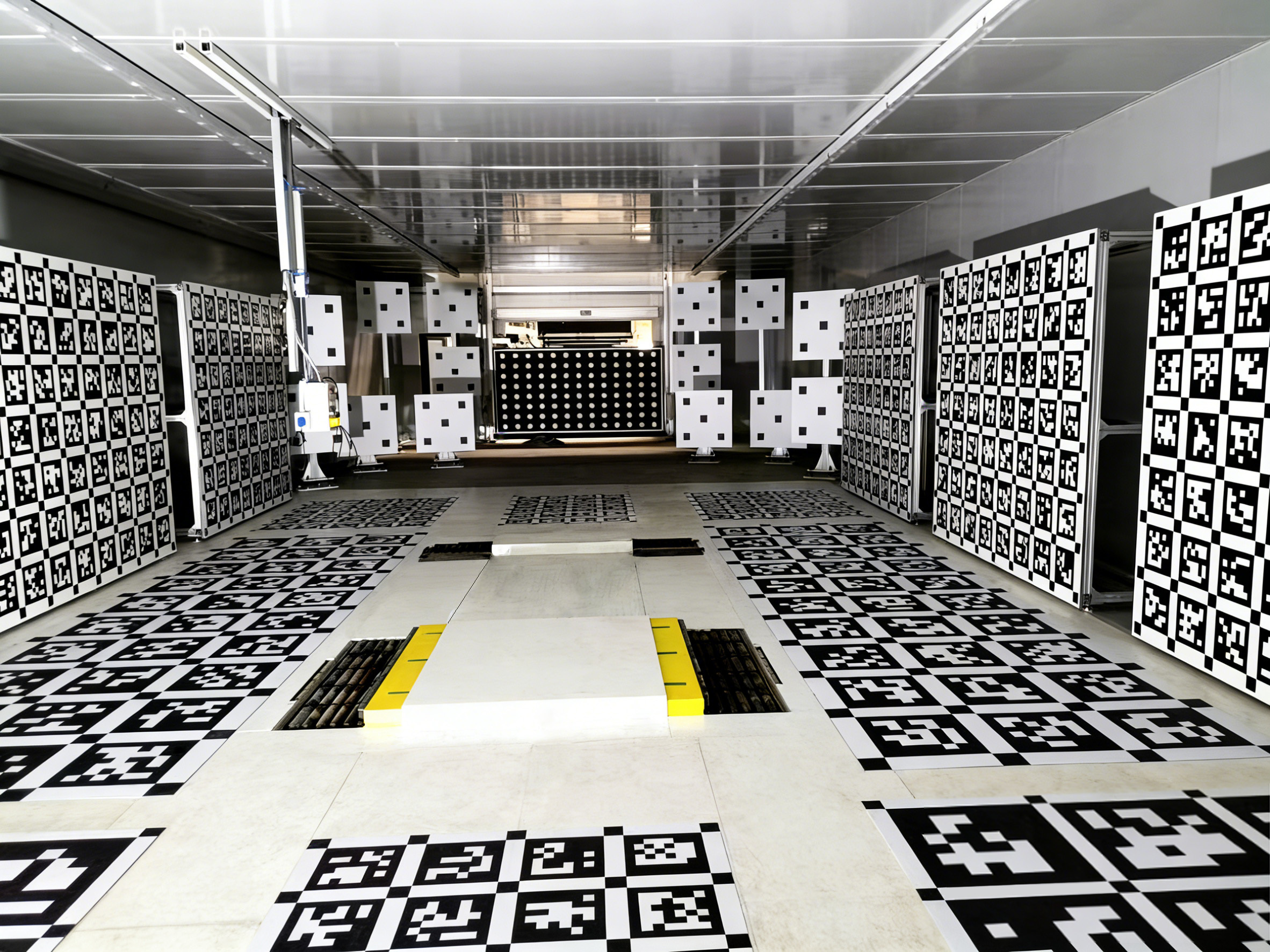 Intelligent Vehicle Multi-Sensor Fusion Automotive Calibration Room